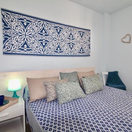 Agradable Apartamento Con Terraza En Formentera エス・プホルス エクステリア 写真
