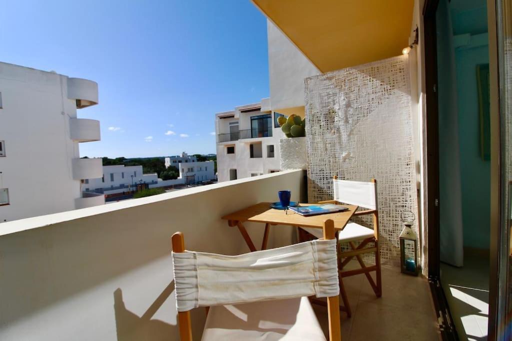 Agradable Apartamento Con Terraza En Formentera エス・プホルス エクステリア 写真